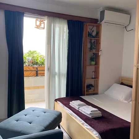 Studio Apartment Тирана